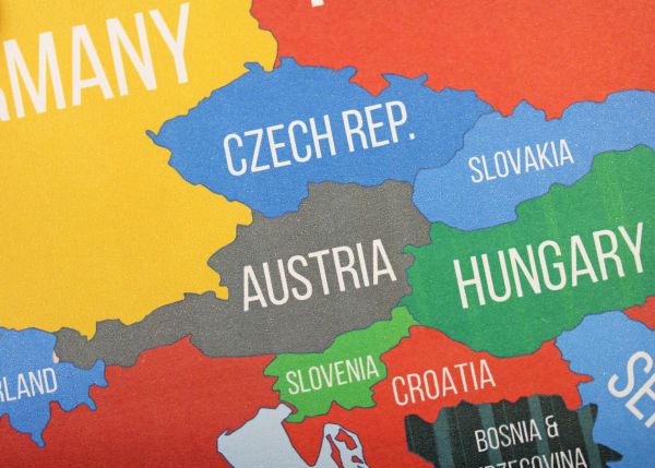 How Many People in Austria Need Full Dentures?